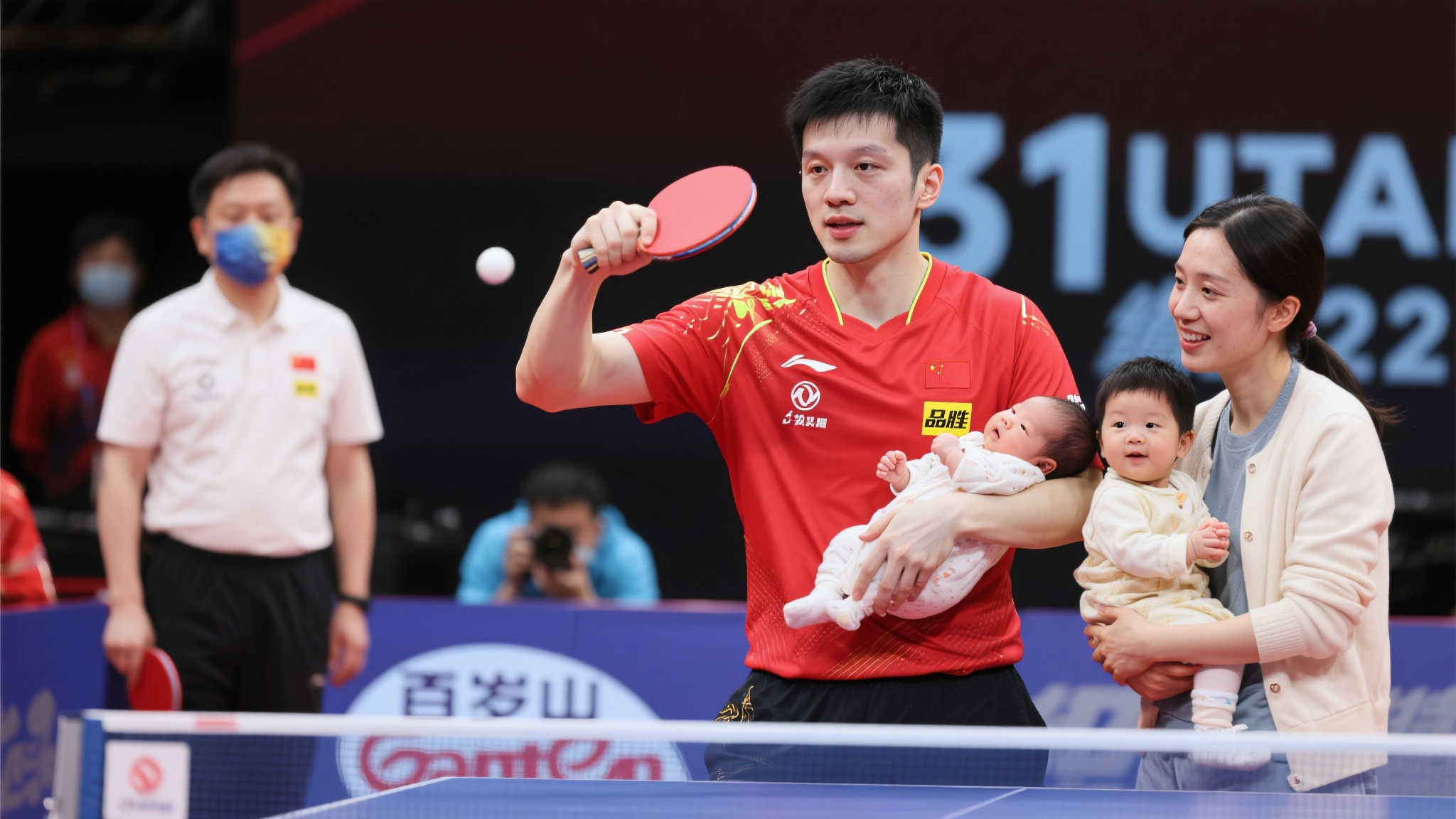 决定性的作 决定性的作