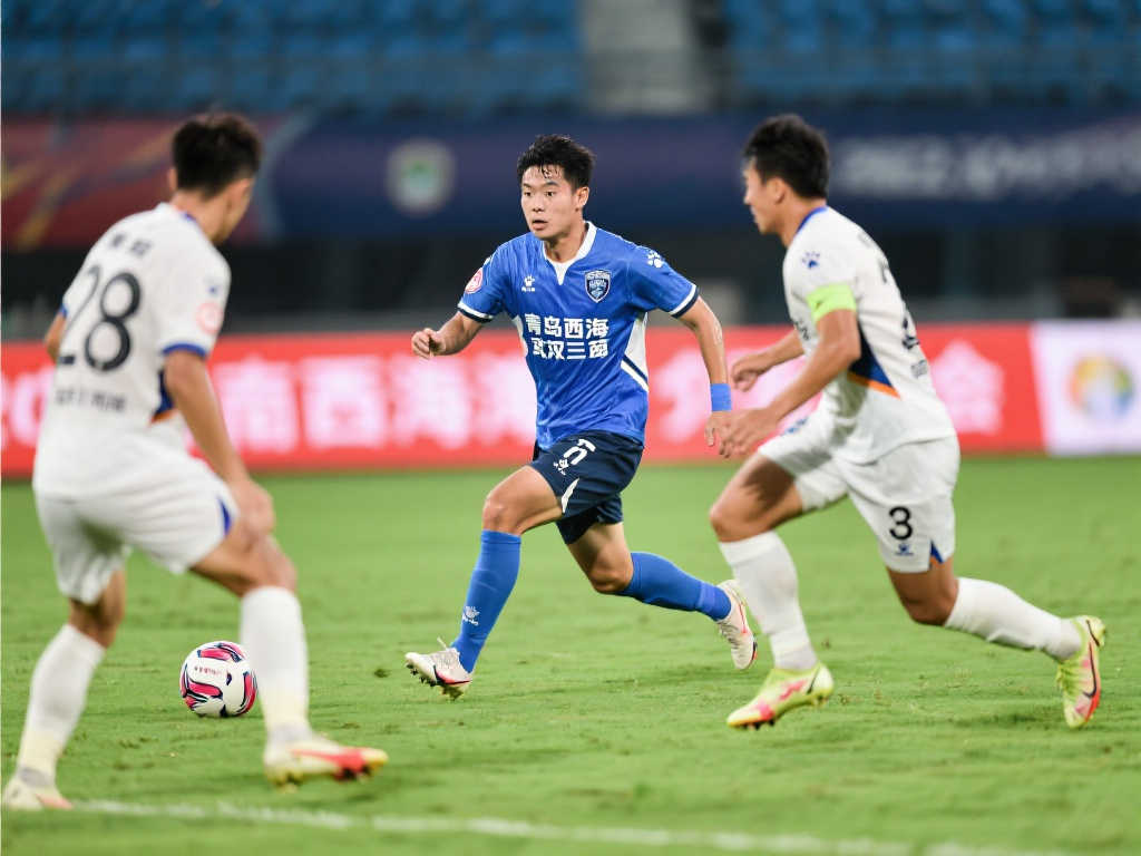 中屢創佳績 中屢創佳績